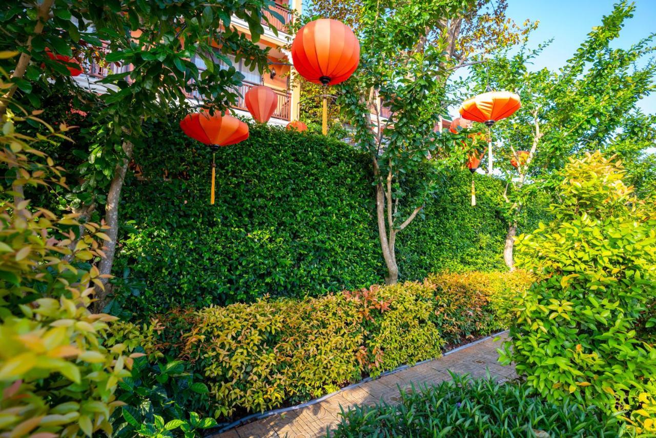 Allegro Hoi An . A Little Luxury Hotel & Spa Exterior foto Chinese lanterns in Chinatown, San Francisco
