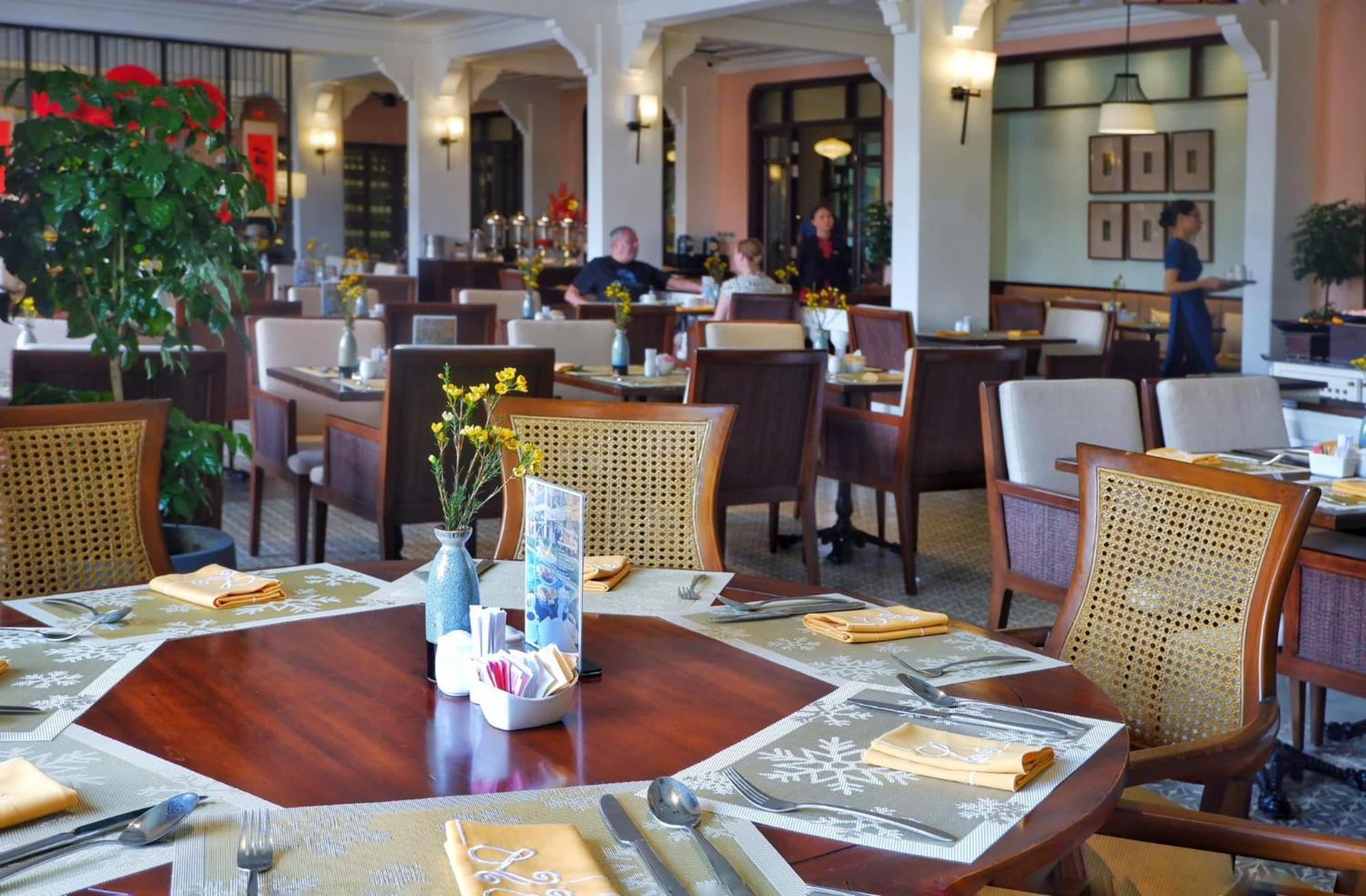 Allegro Hoi An . A Little Luxury Hotel & Spa Exterior foto The restaurant at the hotel