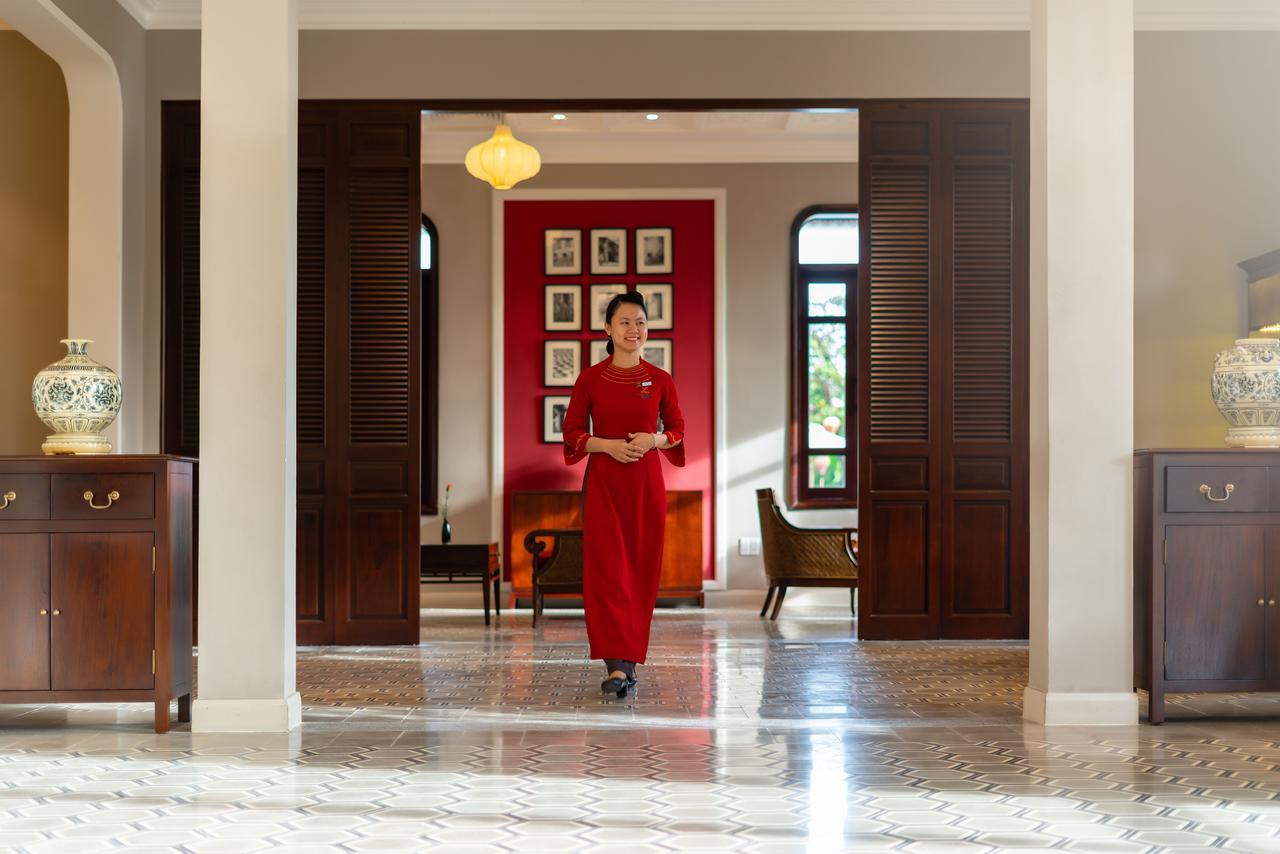 Allegro Hoi An . A Little Luxury Hotel & Spa Exterior foto A Concierge at the Mandarin Oriental, Saigon